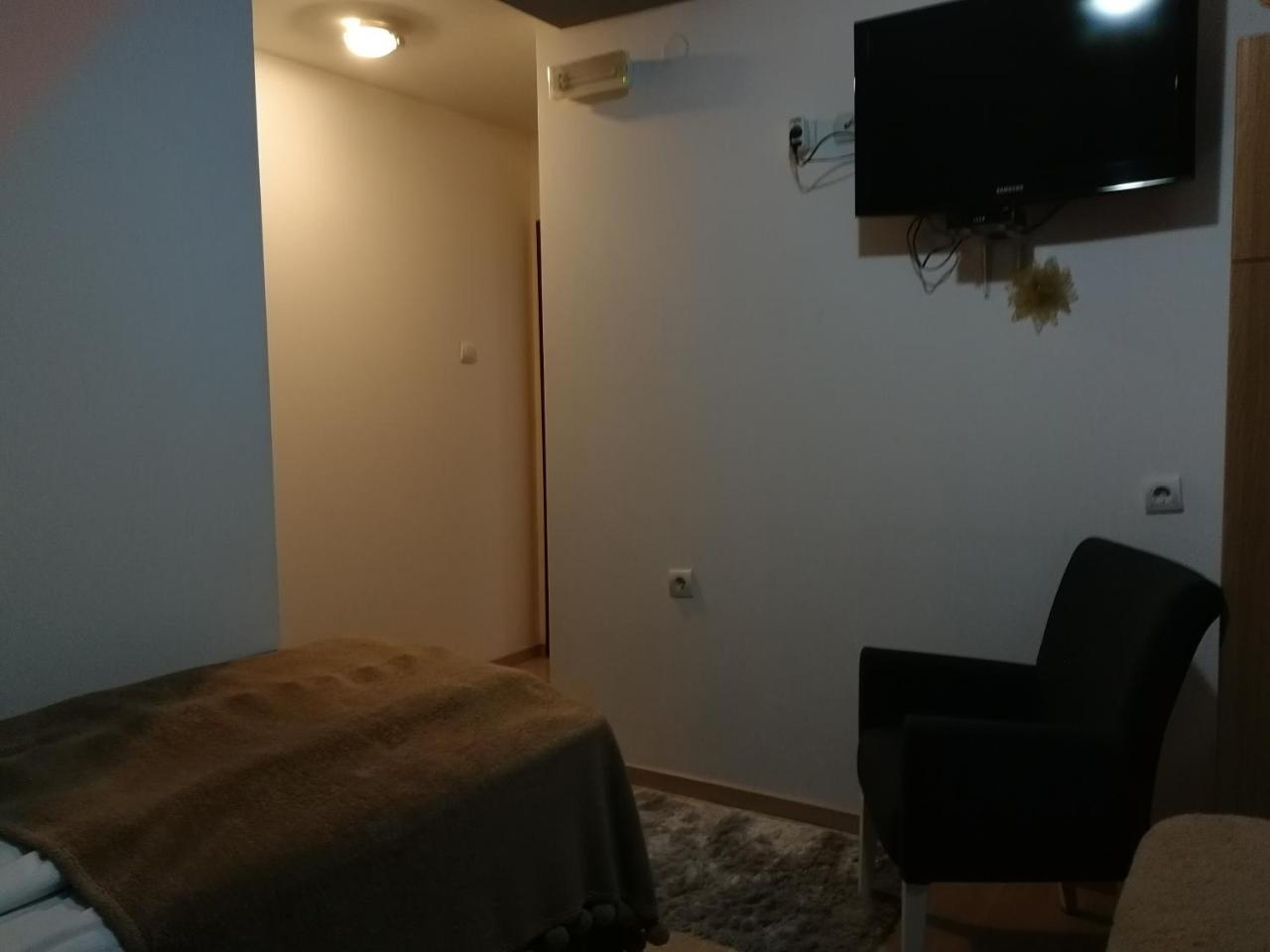 Rooms Sanja 콜라신 외부 사진